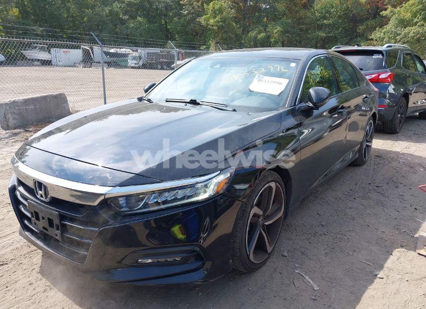 Photo 2 of 2018 Honda Accord SPORT (VIN 1HGCV1F30JA075686)