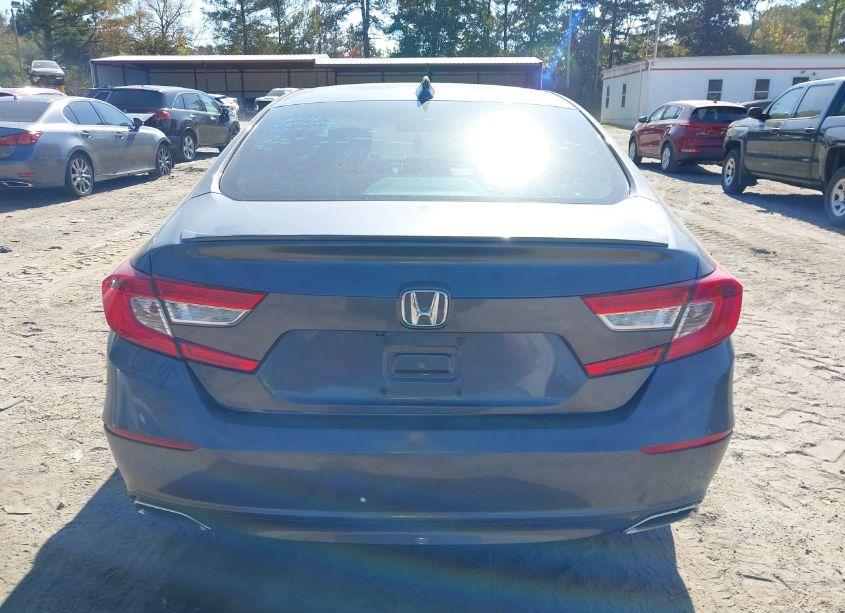 Photo 16 of 2018 Honda Accord SPORT (VIN 1HGCV1F30JA122232)