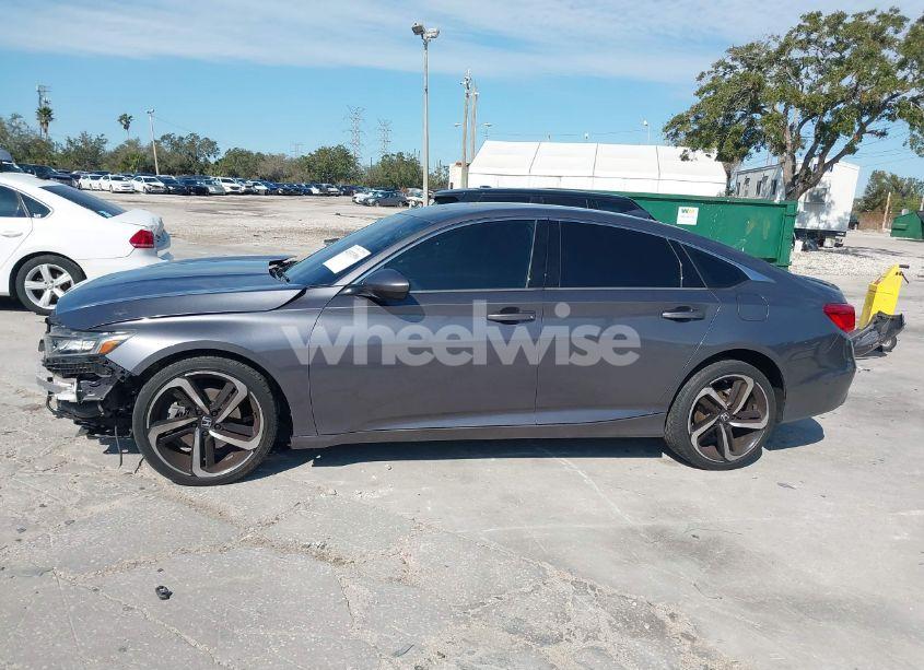 Photo 15 of 2018 Honda Accord SPORT (VIN 1HGCV1F30JA136244)