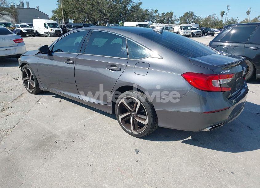 Photo 3 of 2018 Honda Accord SPORT (VIN 1HGCV1F30JA136244)