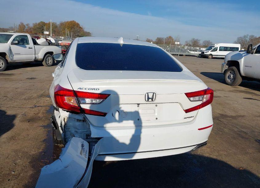 Photo 16 of 2018 Honda Accord SPORT (VIN 1HGCV1F30JA186495)
