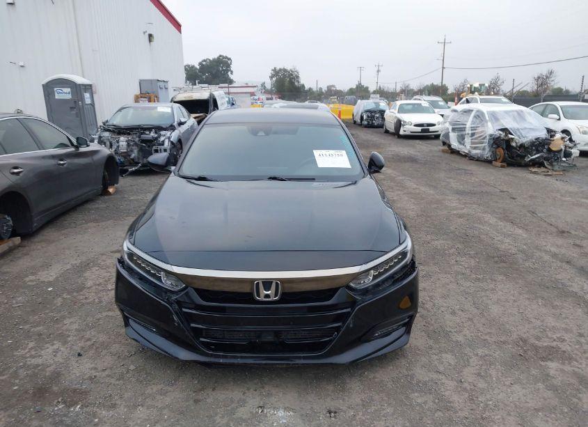 Photo 12 of 2018 Honda Accord SPORT (VIN 1HGCV1F30JA188103)