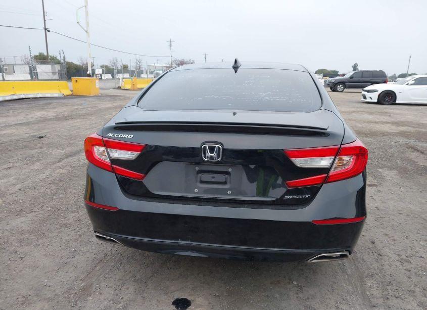 Photo 16 of 2018 Honda Accord SPORT (VIN 1HGCV1F30JA188103)