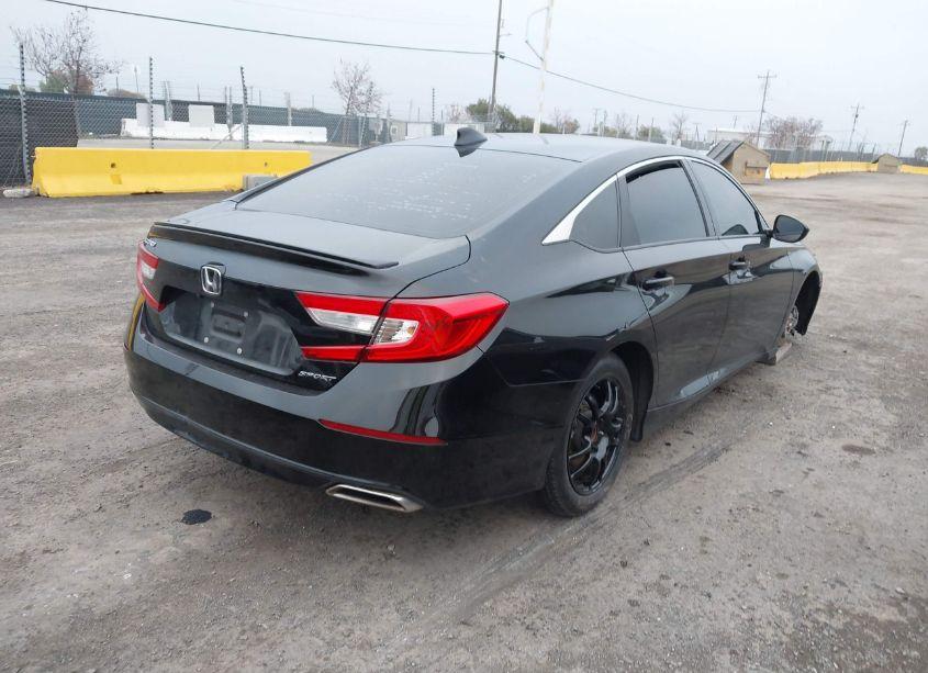 Photo 4 of 2018 Honda Accord SPORT (VIN 1HGCV1F30JA188103)