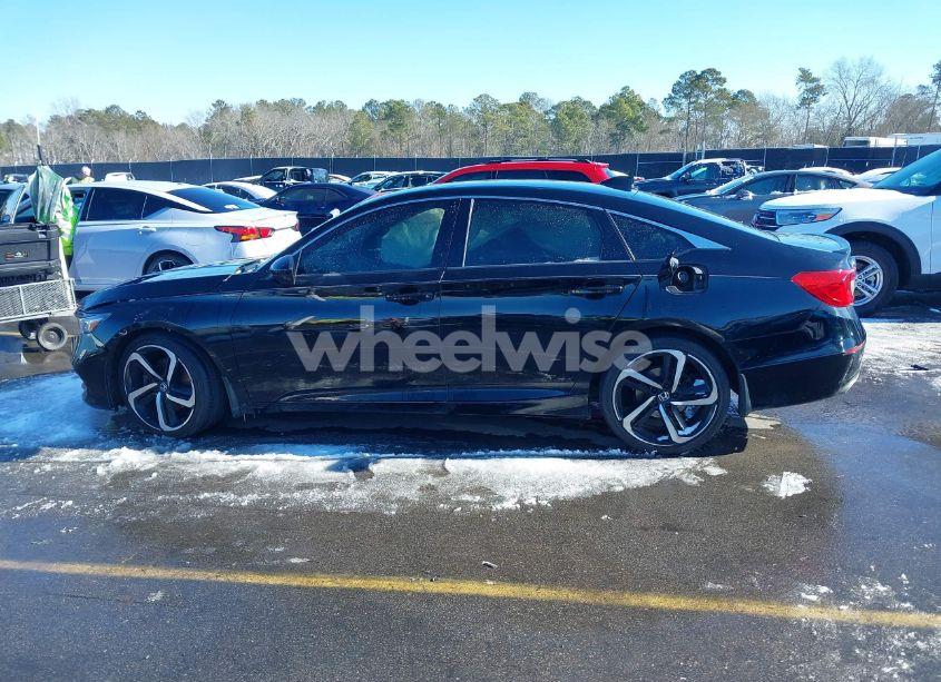 Photo 14 of 2018 Honda Accord SPORT (VIN 1HGCV1F30JA198534)