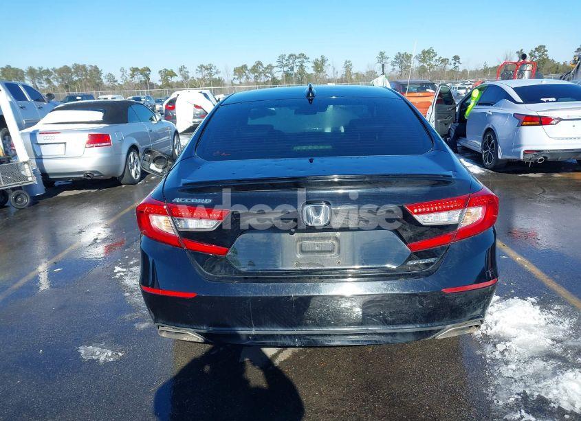 Photo 16 of 2018 Honda Accord SPORT (VIN 1HGCV1F30JA198534)