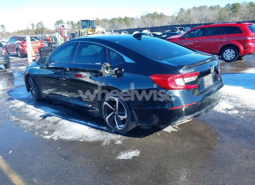 Photo 3 of 2018 Honda Accord SPORT (VIN 1HGCV1F30JA198534)