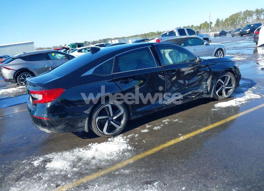 Photo 4 of 2018 Honda Accord SPORT (VIN 1HGCV1F30JA198534)