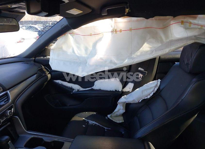 Photo 5 of 2018 Honda Accord SPORT (VIN 1HGCV1F30JA198534)