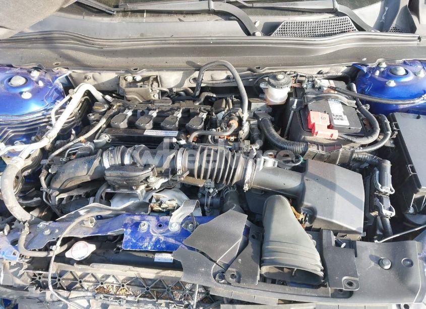 Photo 10 of 2018 Honda Accord SPORT (VIN 1HGCV1F30JA210357)