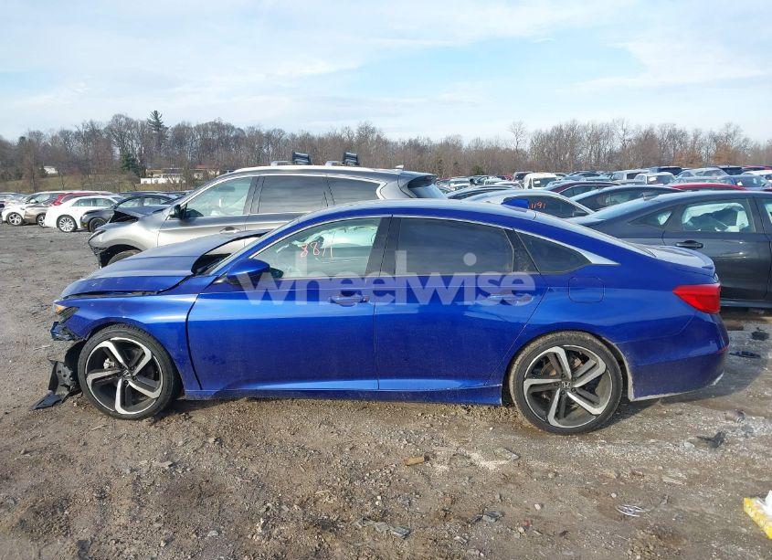 Photo 15 of 2018 Honda Accord SPORT (VIN 1HGCV1F30JA210357)