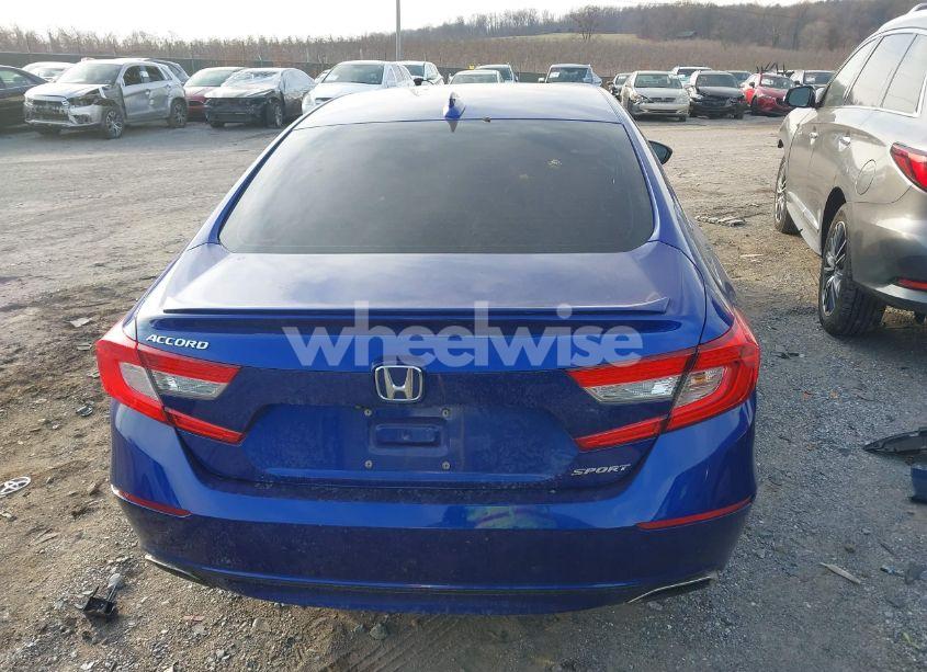 Photo 17 of 2018 Honda Accord SPORT (VIN 1HGCV1F30JA210357)