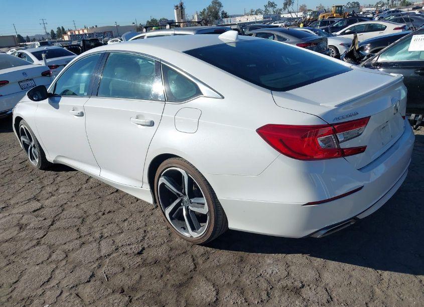 Photo 3 of 2018 Honda Accord SPORT (VIN 1HGCV1F30JA259686)