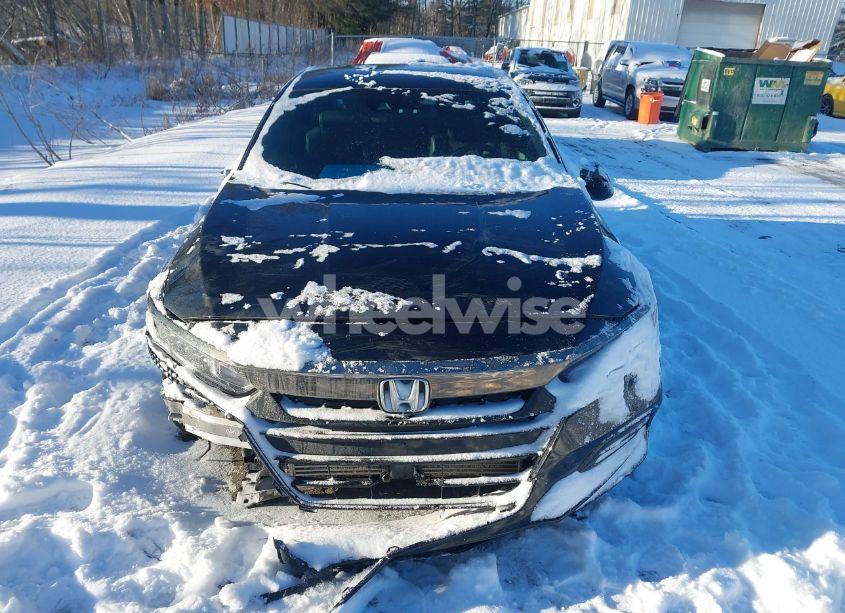 Photo 12 of 2018 Honda Accord SPORT (VIN 1HGCV1F30JA269067)