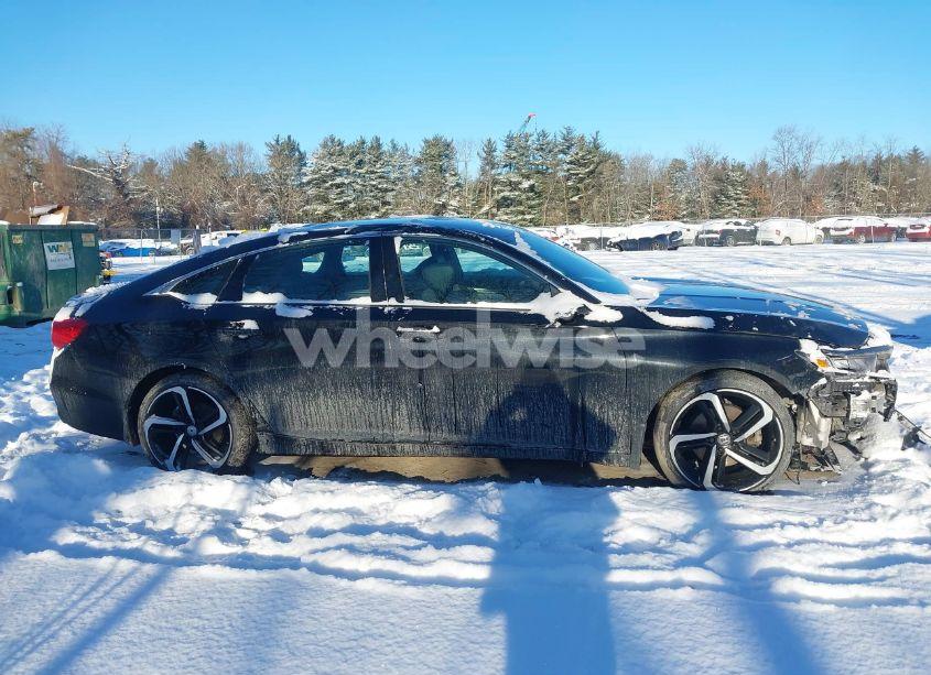 Photo 13 of 2018 Honda Accord SPORT (VIN 1HGCV1F30JA269067)