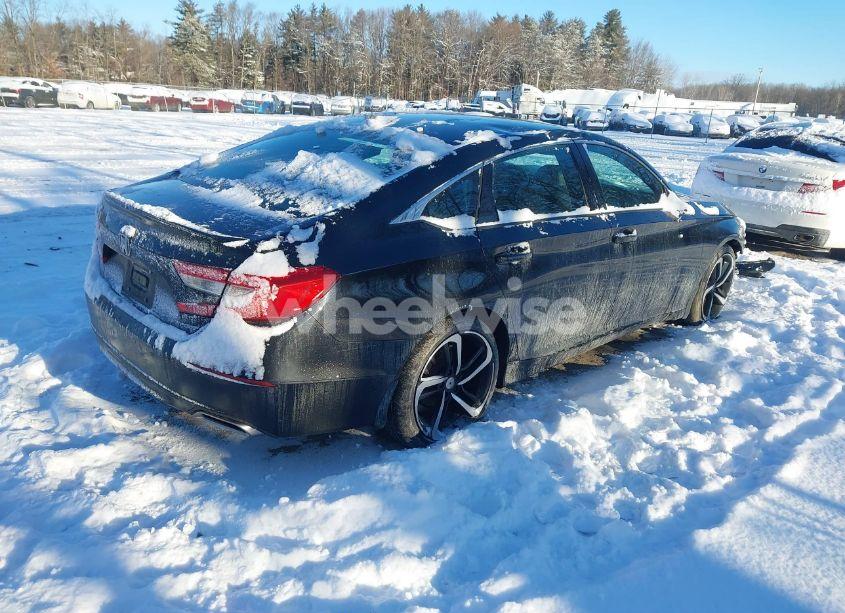 Photo 4 of 2018 Honda Accord SPORT (VIN 1HGCV1F30JA269067)