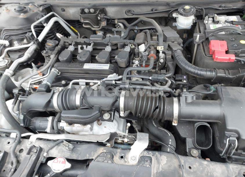 Photo 10 of 2018 Honda Accord SPORT (VIN 1HGCV1F30JA811056)