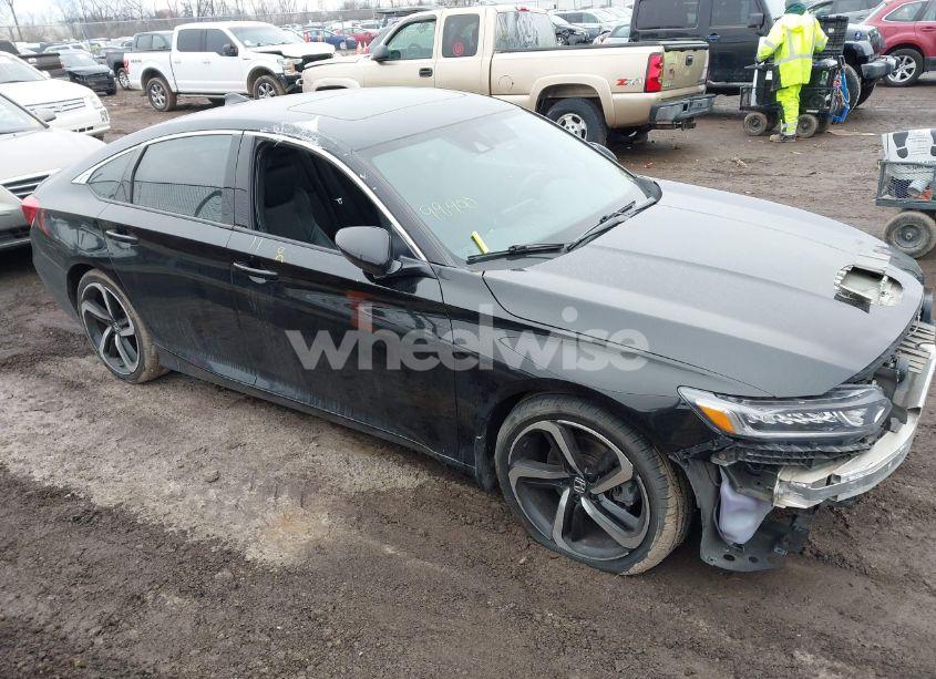 Photo 14 of 2018 Honda Accord SPORT (VIN 1HGCV1F30JA811056)