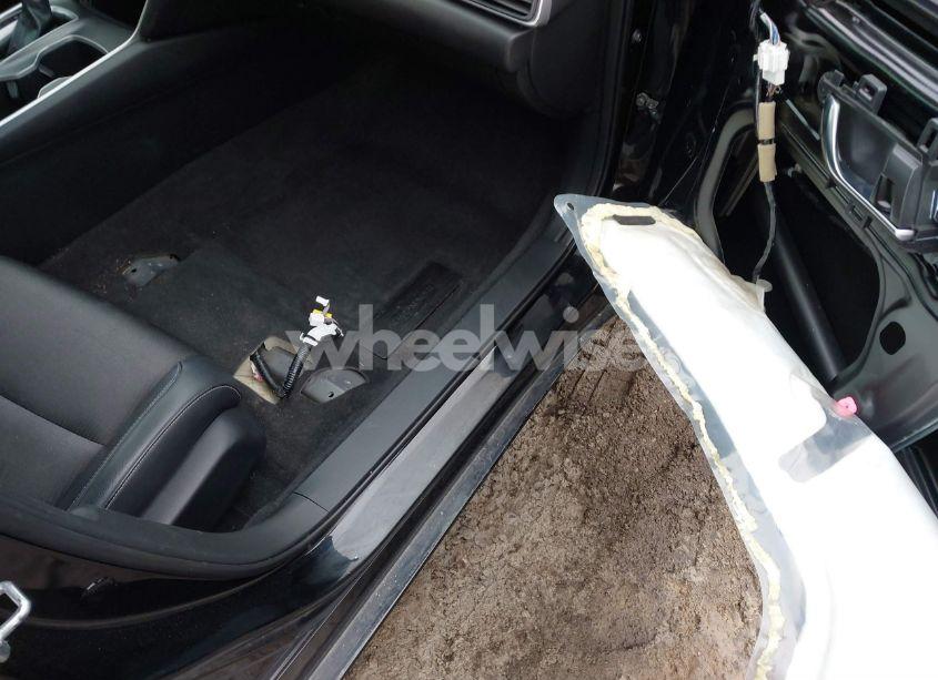 Photo 5 of 2018 Honda Accord SPORT (VIN 1HGCV1F30JA811056)