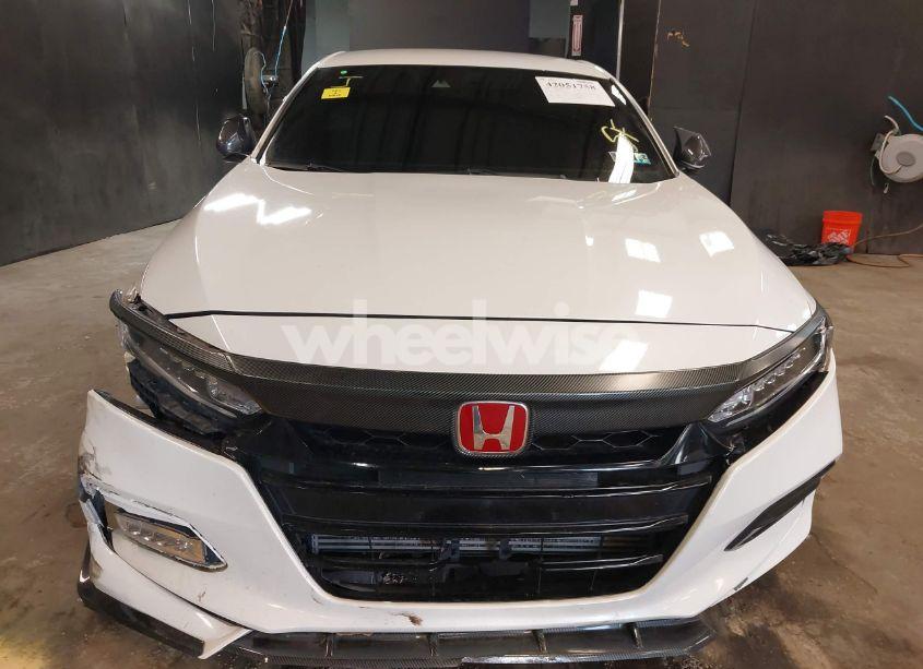 Photo 12 of 2019 Honda Accord SPORT (VIN 1HGCV1F30KA016123)