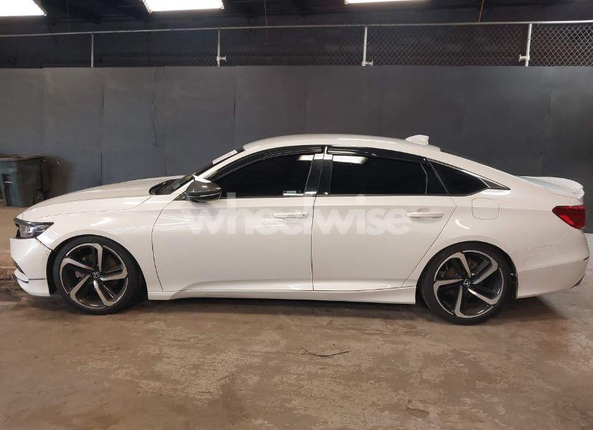 Photo 14 of 2019 Honda Accord SPORT (VIN 1HGCV1F30KA016123)