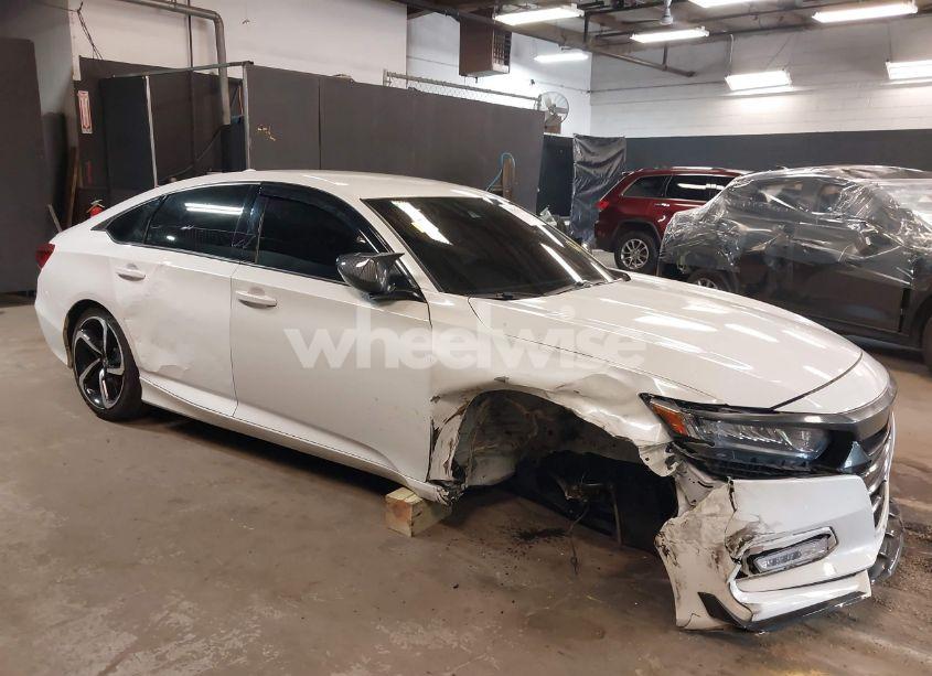 Photo 6 of 2019 Honda Accord SPORT (VIN 1HGCV1F30KA016123)