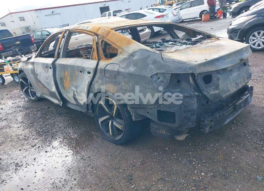 Photo 3 of 2019 Honda Accord SPORT (VIN 1HGCV1F30KA051793)