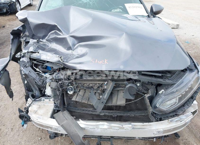 Photo 10 of 2019 Honda Accord SPORT (VIN 1HGCV1F30KA052636)