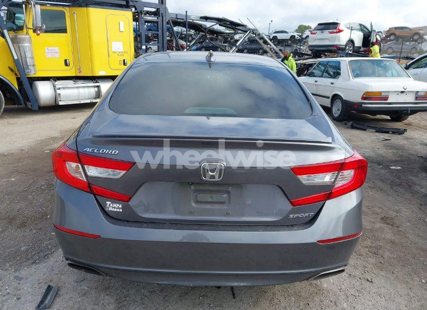 Photo 16 of 2019 Honda Accord SPORT (VIN 1HGCV1F30KA052636)