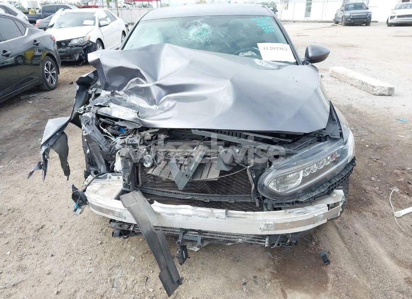 Photo 6 of 2019 Honda Accord SPORT (VIN 1HGCV1F30KA052636)