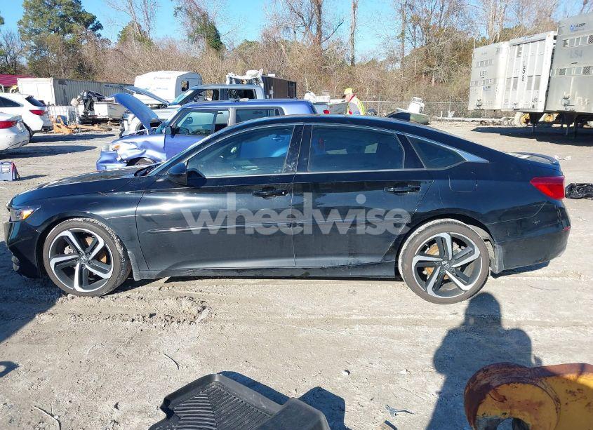 Photo 14 of 2019 Honda Accord SPORT (VIN 1HGCV1F30KA058095)