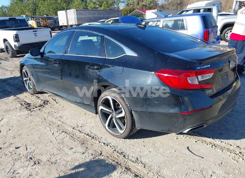 Photo 3 of 2019 Honda Accord SPORT (VIN 1HGCV1F30KA058095)