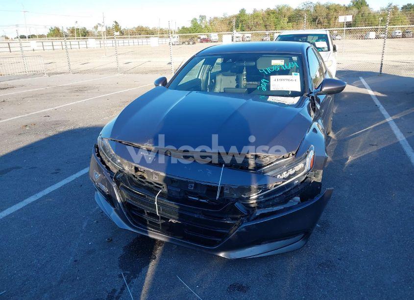 Photo 12 of 2019 Honda Accord SPORT (VIN 1HGCV1F30KA064169)
