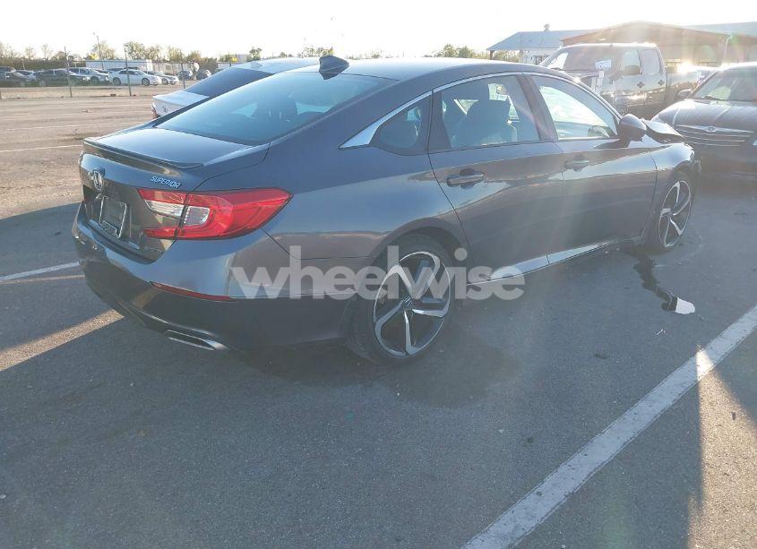 Photo 4 of 2019 Honda Accord SPORT (VIN 1HGCV1F30KA064169)