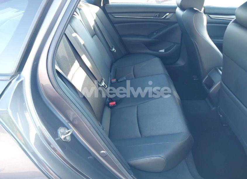 Photo 8 of 2019 Honda Accord SPORT (VIN 1HGCV1F30KA064169)