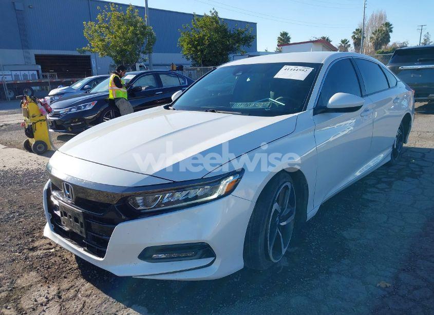 Photo 2 of 2019 Honda Accord SPORT (VIN 1HGCV1F30KA095535)