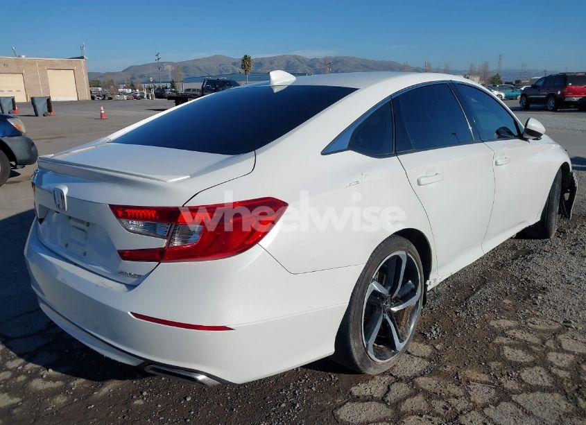 Photo 4 of 2019 Honda Accord SPORT (VIN 1HGCV1F30KA095535)