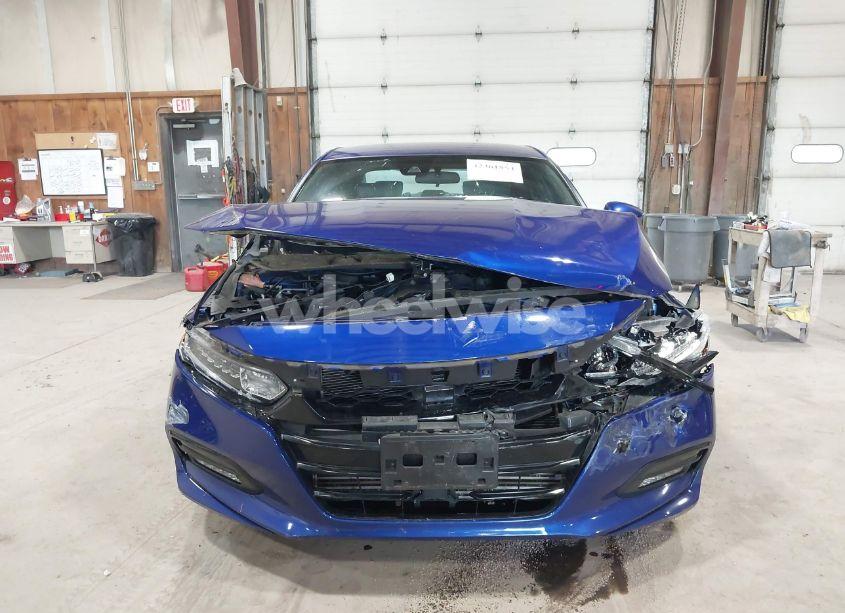 Photo 13 of 2019 Honda Accord SPORT (VIN 1HGCV1F30KA101396)