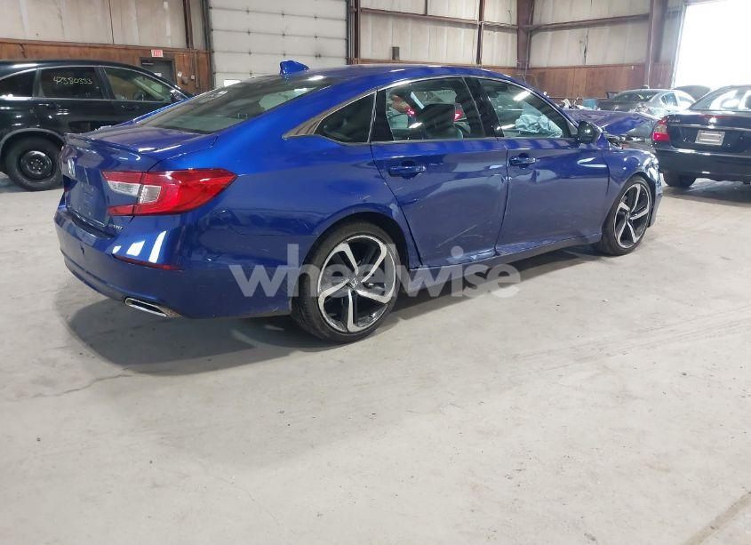 Photo 4 of 2019 Honda Accord SPORT (VIN 1HGCV1F30KA101396)