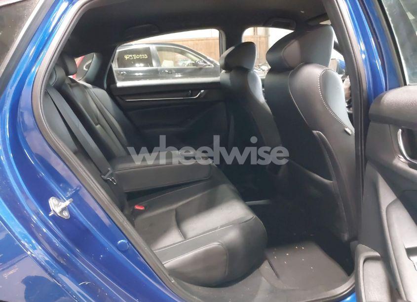 Photo 8 of 2019 Honda Accord SPORT (VIN 1HGCV1F30KA101396)