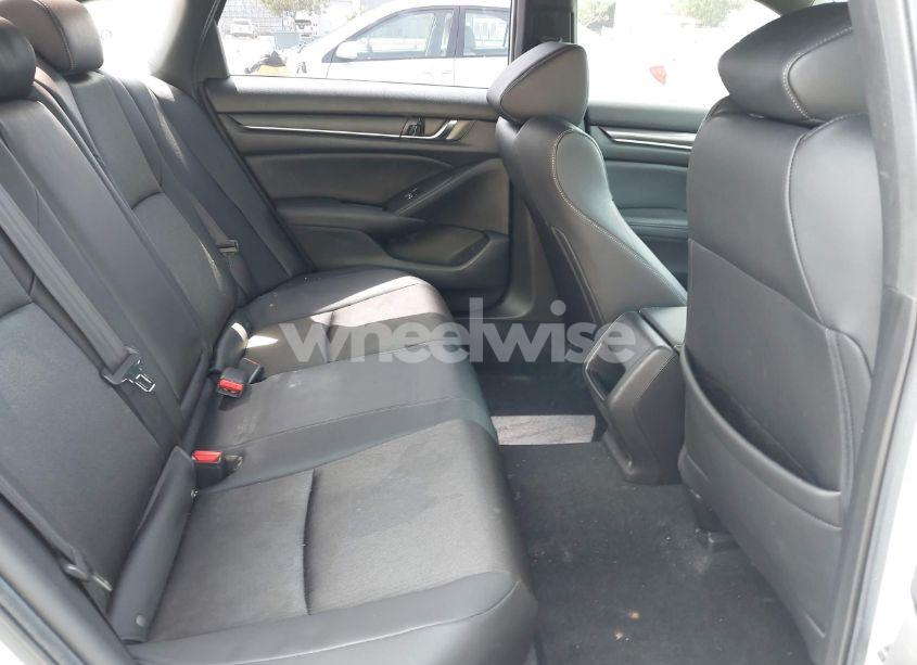 Photo 8 of 2019 Honda Accord SPORT (VIN 1HGCV1F30KA101706)