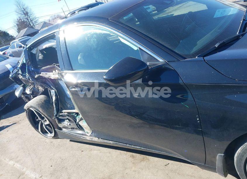 Photo 14 of 2019 Honda Accord SPORT (VIN 1HGCV1F30KA103424)