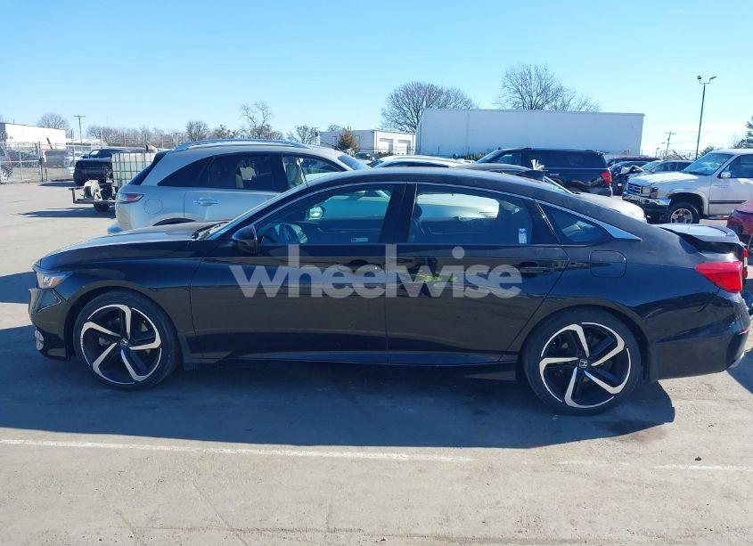 Photo 15 of 2019 Honda Accord SPORT (VIN 1HGCV1F30KA103424)