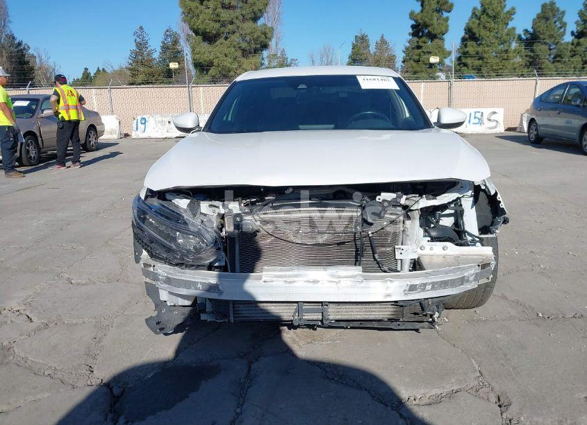 Photo 13 of 2019 Honda Accord SPORT (VIN 1HGCV1F30KA130171)