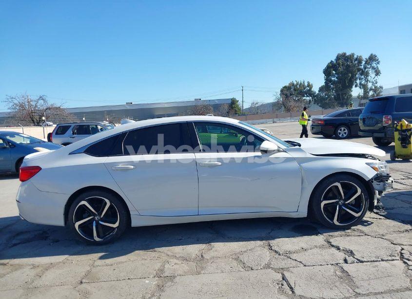 Photo 14 of 2019 Honda Accord SPORT (VIN 1HGCV1F30KA130171)