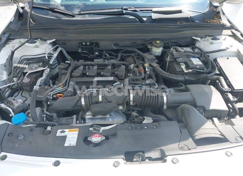 Photo 10 of 2019 Honda Accord SPORT (VIN 1HGCV1F30KA139355)