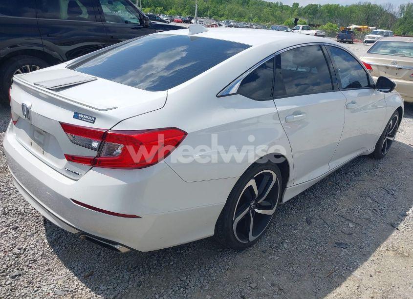 Photo 4 of 2019 Honda Accord SPORT (VIN 1HGCV1F30KA139355)