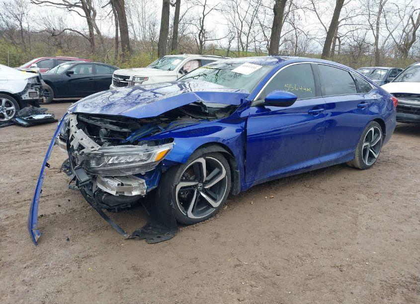 Photo 2 of 2019 Honda Accord SPORT (VIN 1HGCV1F30KA140120)