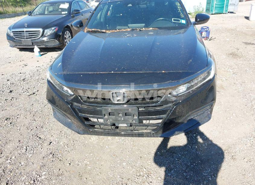 Photo 12 of 2019 Honda Accord SPORT (VIN 1HGCV1F30KA166605)