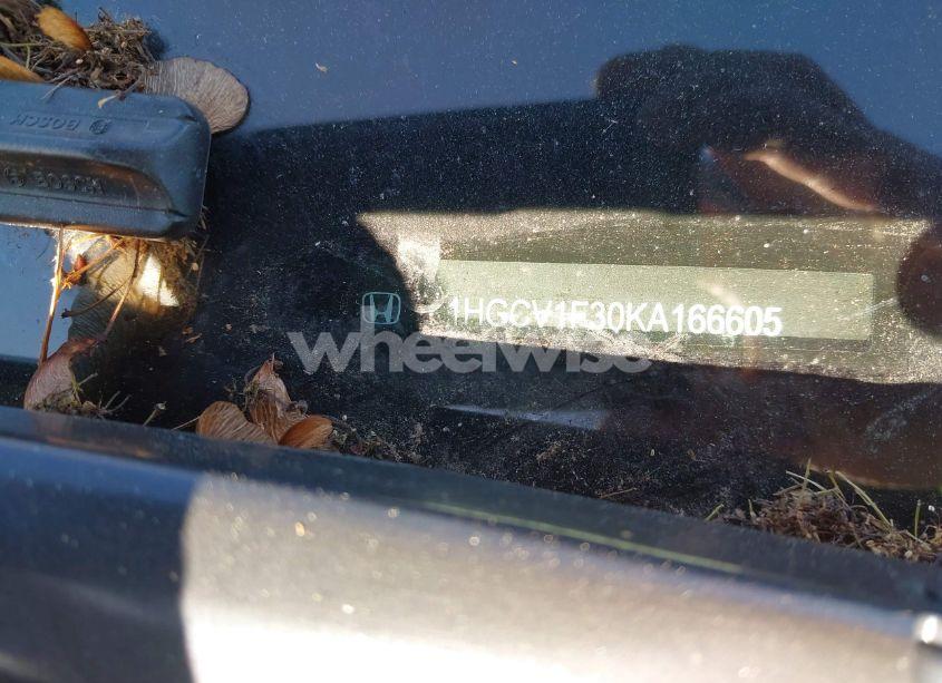 Photo 18 of 2019 Honda Accord SPORT (VIN 1HGCV1F30KA166605)